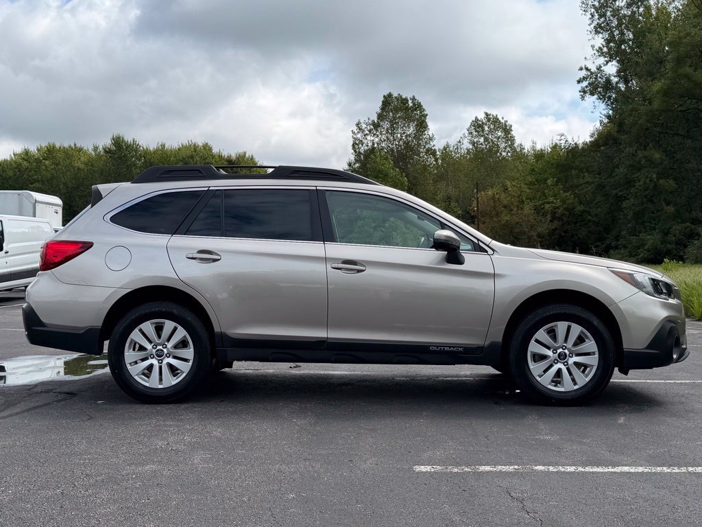 Used 2019 Subaru Outback 2.5i Premium AWD/4WD image 7