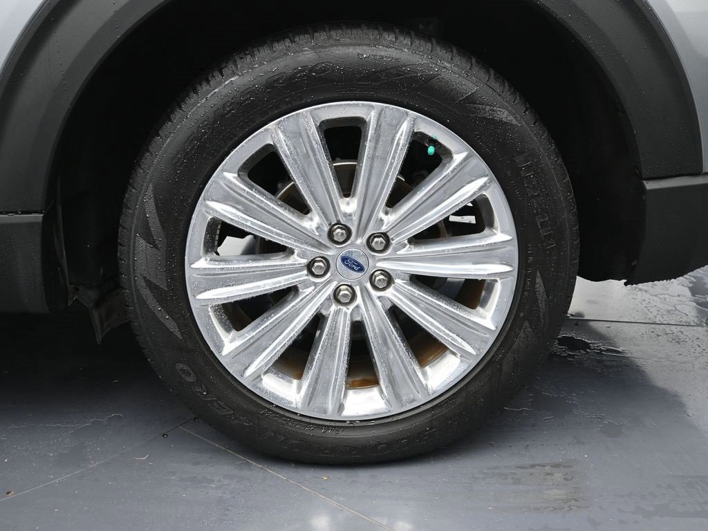 Certified 2022 Ford Explorer Limited w/ Limited Technology Package image 25