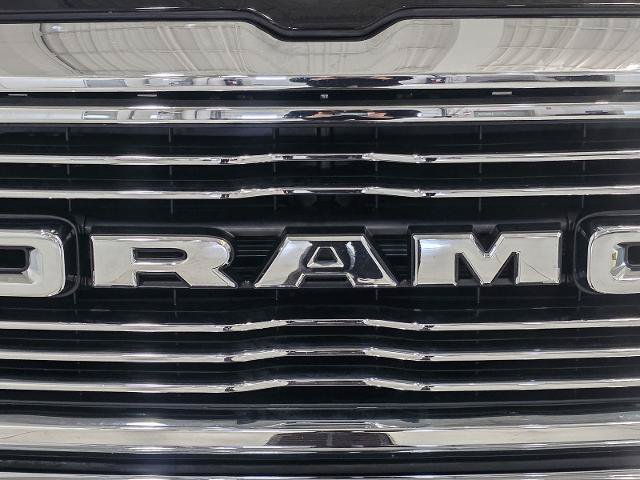 Used 2023 RAM 1500 Laramie AWD/4WD image 13