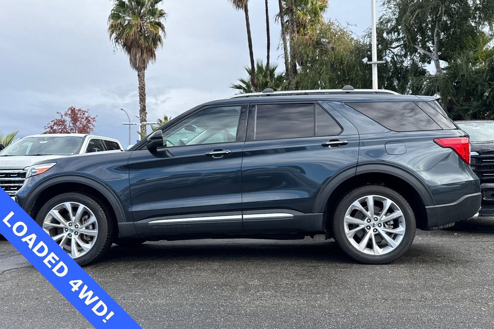Certified 2022 Ford Explorer Platinum w/ Technology Package image 8