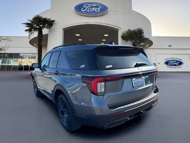 Certified 2025 Ford Explorer ST-Line w/ ST-Line Street Pack AWD/4WD image 5