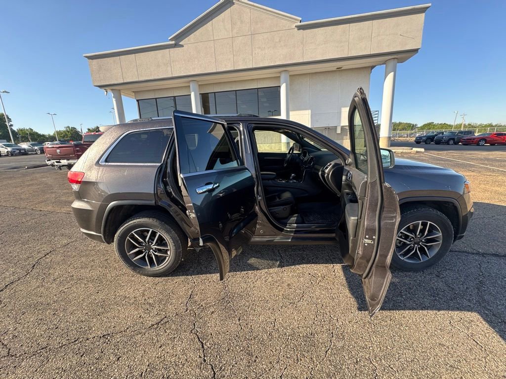 Used 2021 Jeep Grand Cherokee Limited AWD/4WD image 8