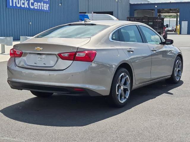 Used 2024 Chevrolet Malibu LT FWD image 3
