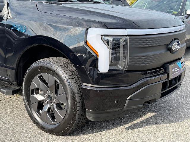 Certified 2025 Ford F150 Lightning Flash AWD/4WD image 19