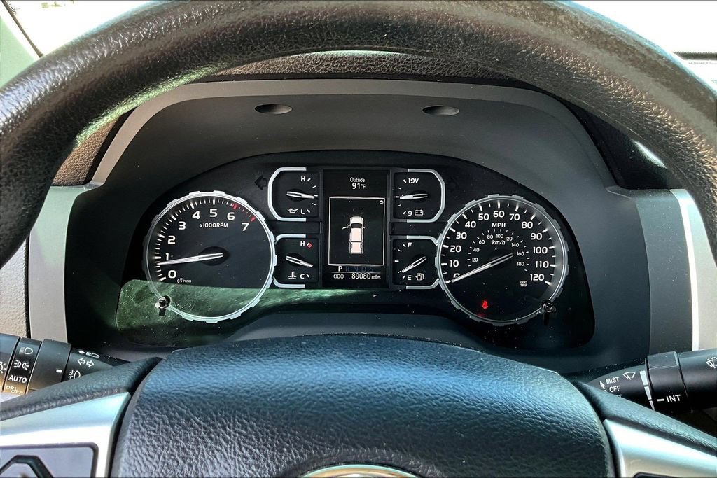 Used 2018 Toyota Tundra SR5 w/ SR5 Upgrade Package AWD/4WD image 16