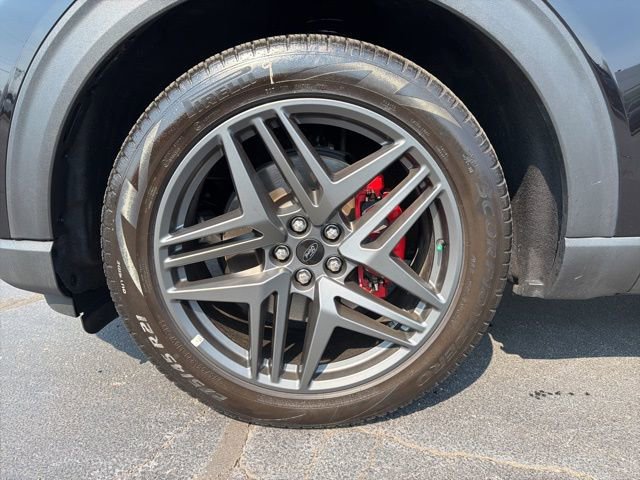 Certified 2025 Ford Explorer ST image 9