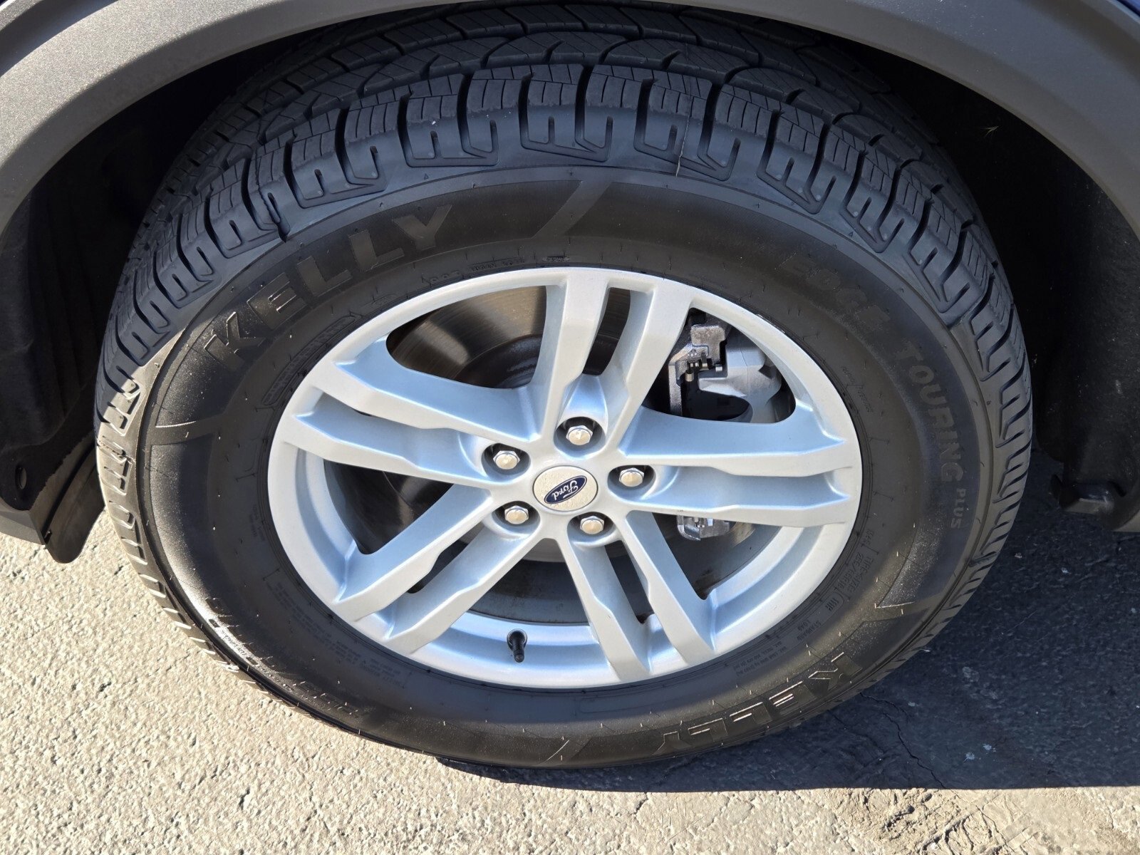 Certified 2023 Ford Explorer XLT image 9