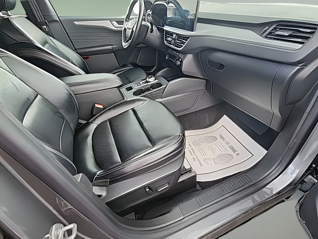 Certified 2024 Ford Escape Platinum AWD/4WD image 18