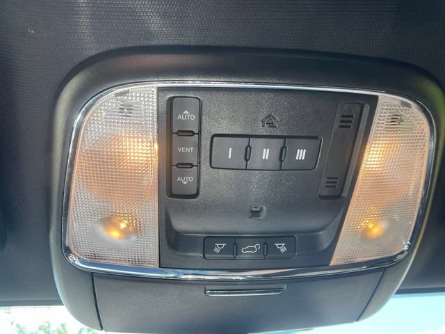 Used 2020 Jeep Grand Cherokee Altitude AWD/4WD image 30