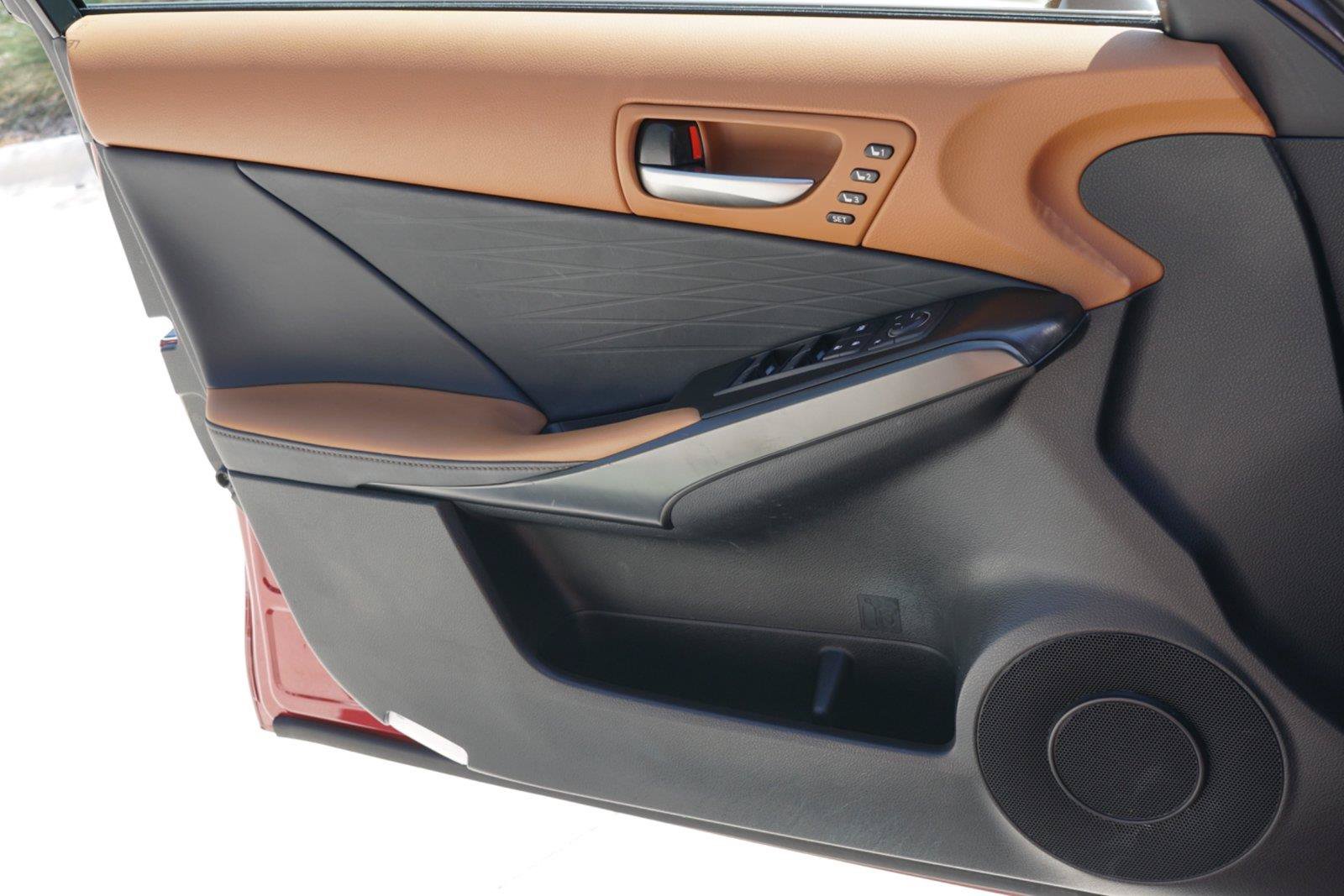 Used 2025 Lexus IS 300 w/ Premium Package RWD image 19