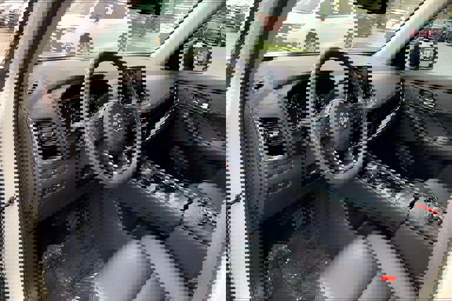 Used 2023 Nissan Rogue SL image 17