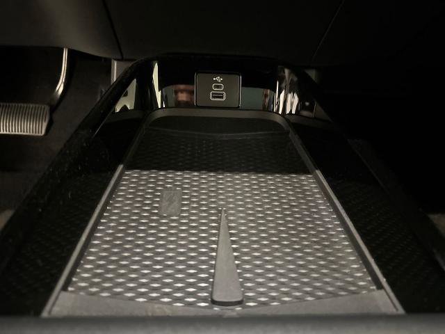 Certified 2025 Ford Mustang Mach-E Select RWD image 28