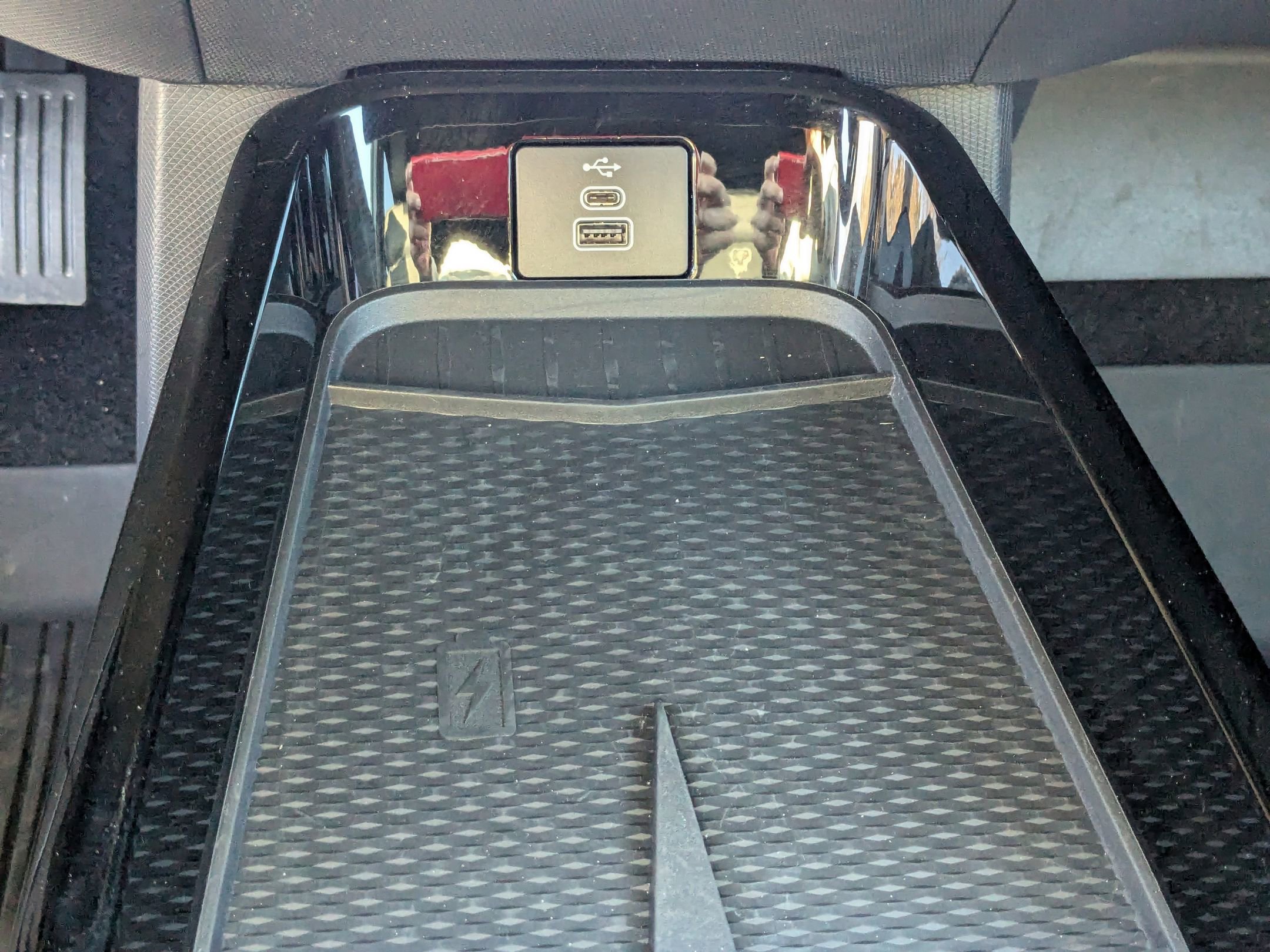 Certified 2025 Ford Mustang Mach-E GT image 27