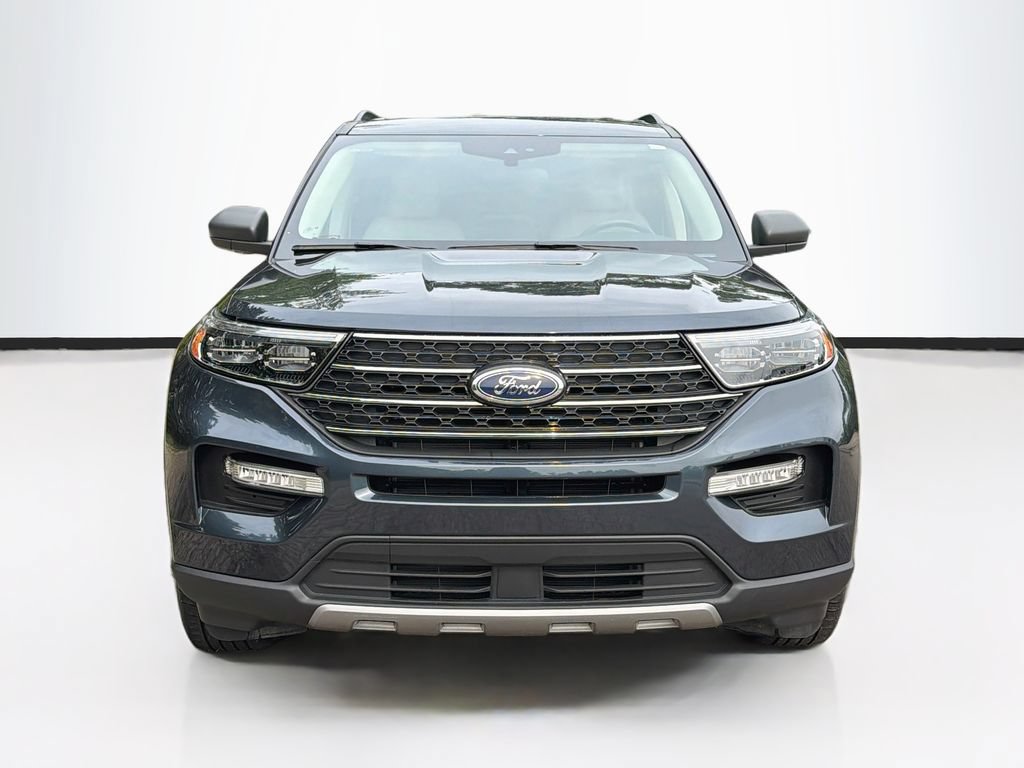 Certified 2024 Ford Explorer XLT w/ Equipment Group 202A AWD/4WD image 2
