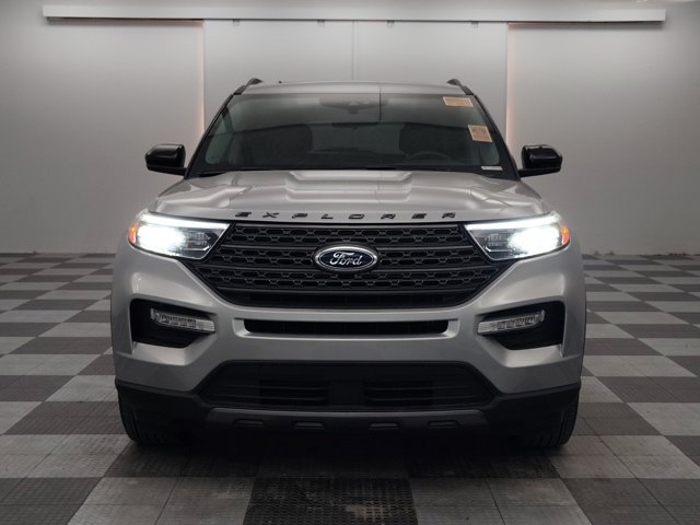 Certified 2024 Ford Explorer XLT w/ Equipment Group 202A AWD/4WD image 8