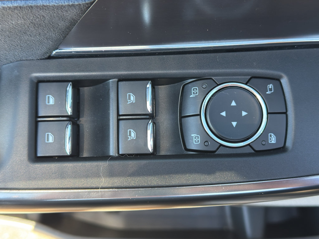 Certified 2025 Ford F150 Platinum AWD/4WD image 13
