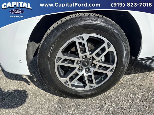 Certified 2025 Ford Expedition Active image 12