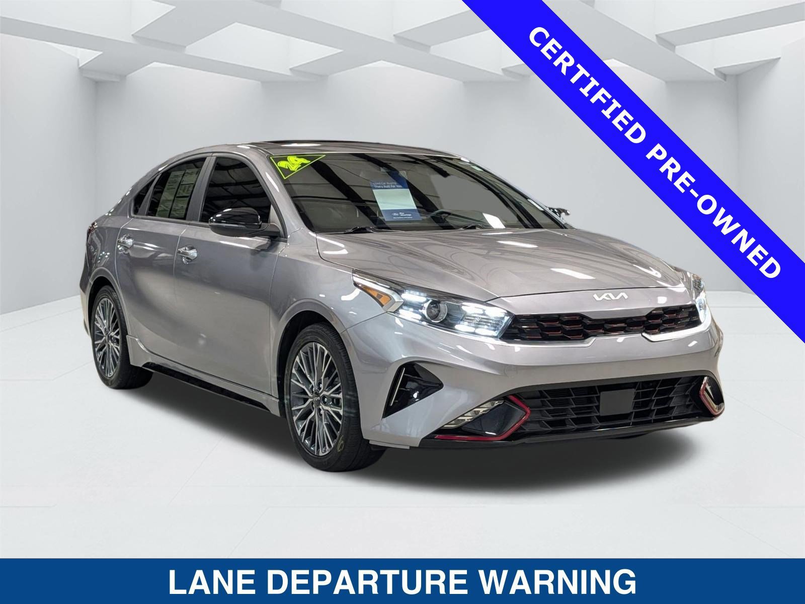 Used 2024 Kia Forte GT-Line w/ GT-Line Premium Package image 7