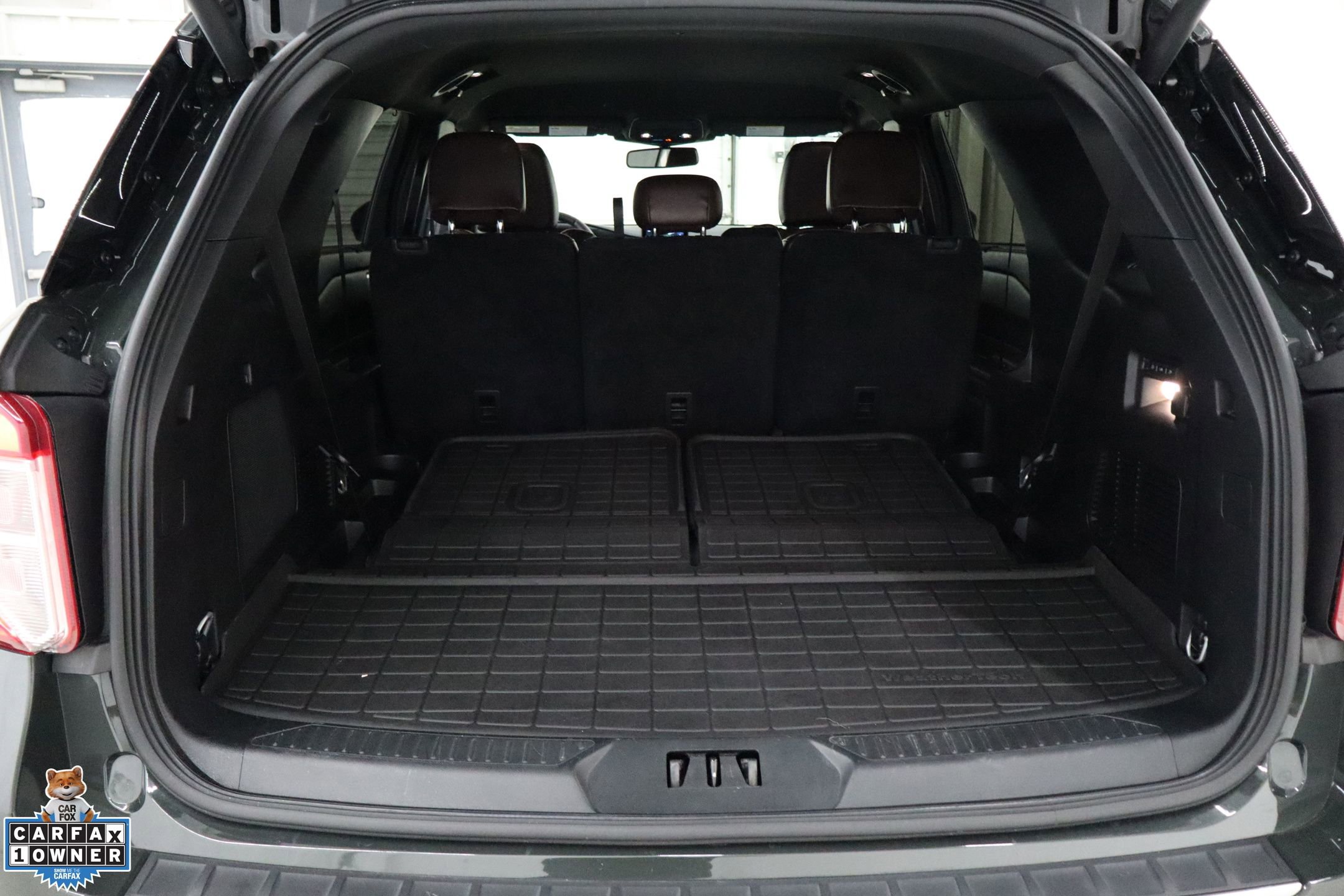 Certified 2023 Ford Explorer Platinum w/ Technology Package RWD image 24