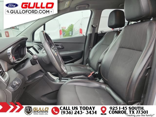 Used 2017 Chevrolet Trax LT w/ LT Convenience Package FWD image 29
