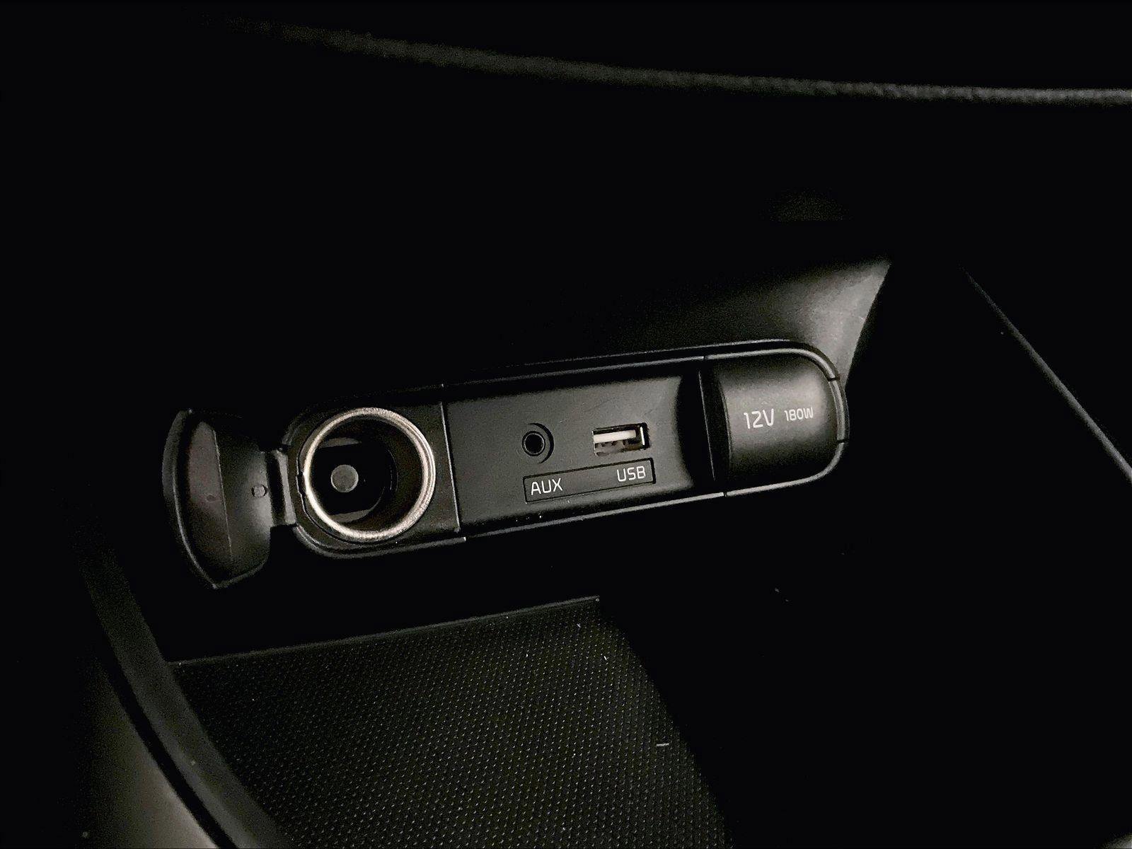 Used 2018 Kia Soul FWD image 30
