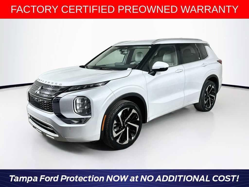 Used 2024 Mitsubishi Outlander SEL FWD image 1