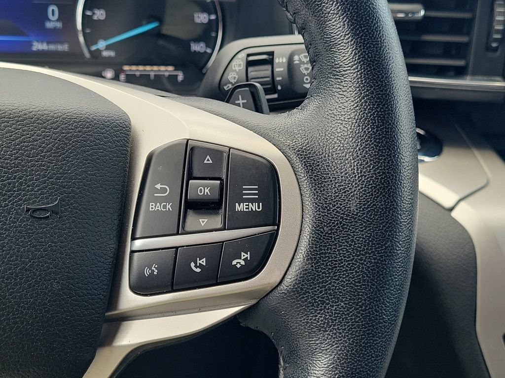 Certified 2021 Ford Explorer XLT w/ Equipment Group 202A AWD/4WD image 26