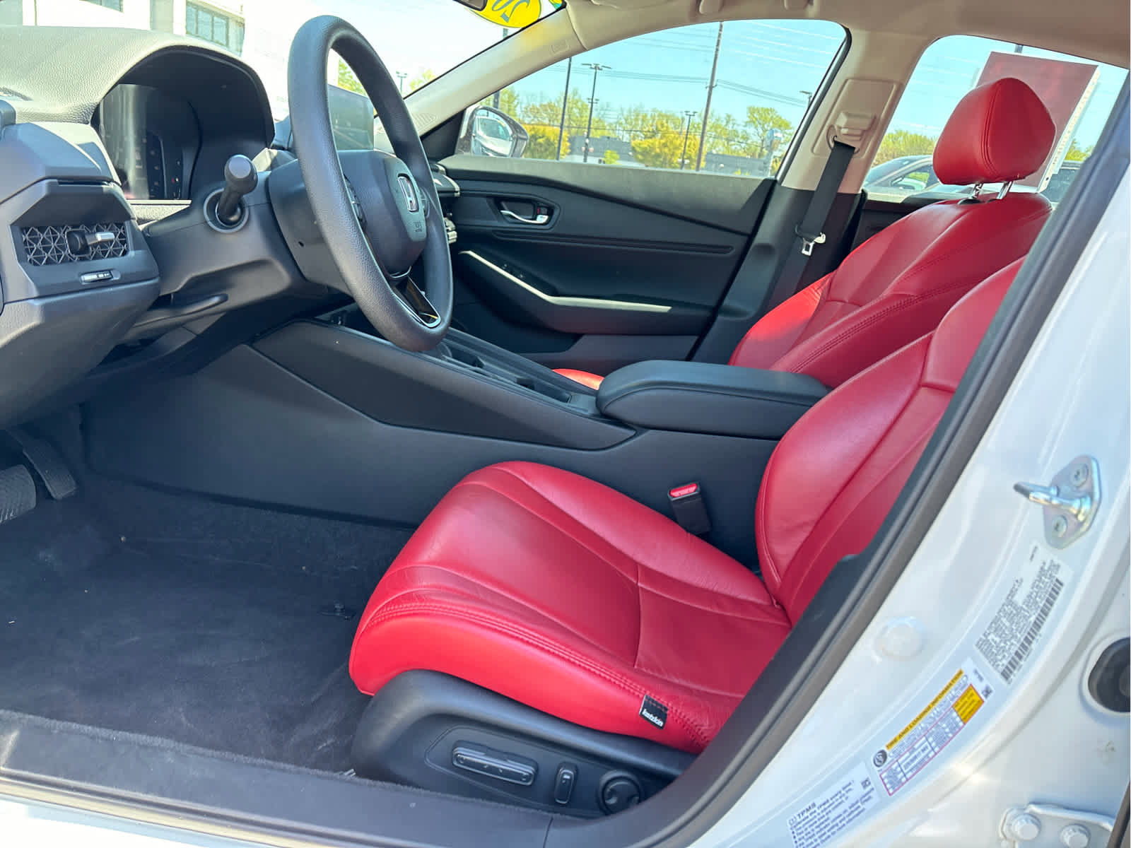 Used 2023 Honda Accord EX image 8