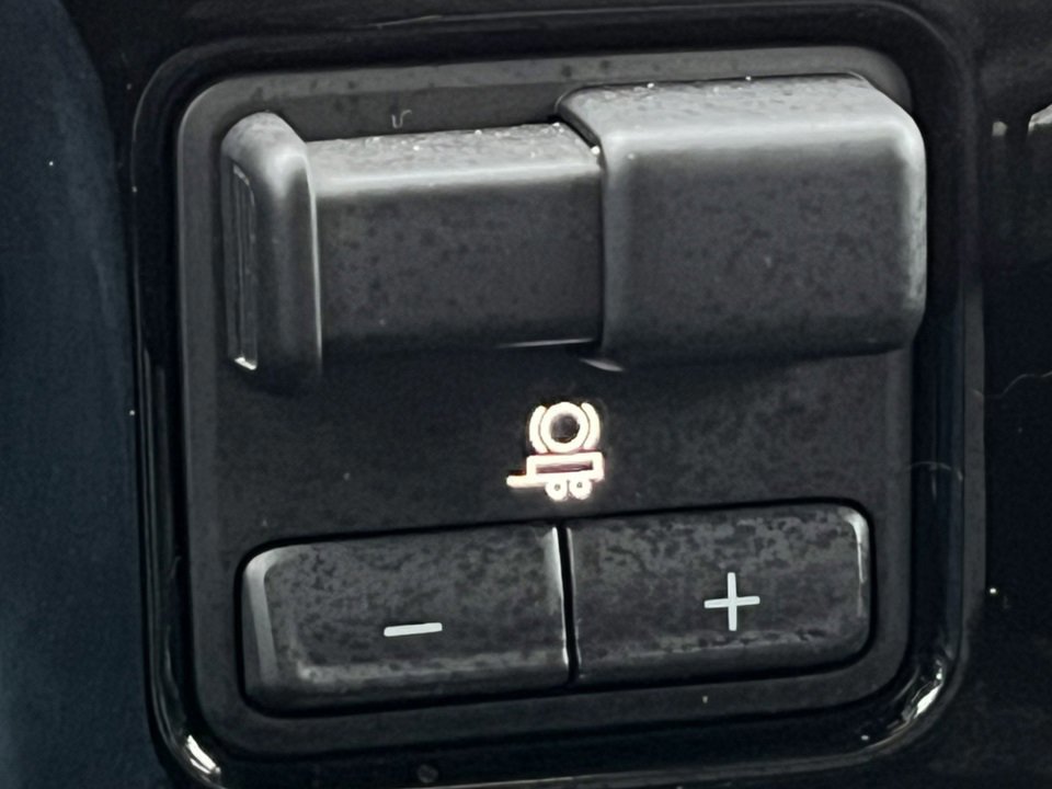 Used 2024 Chevrolet Silverado 2500 ZR2 w/ ZR2 Bison Edition image 40