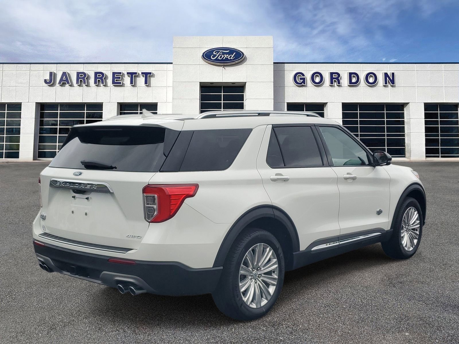 Certified 2023 Ford Explorer King Ranch w/ Technology Package image 3