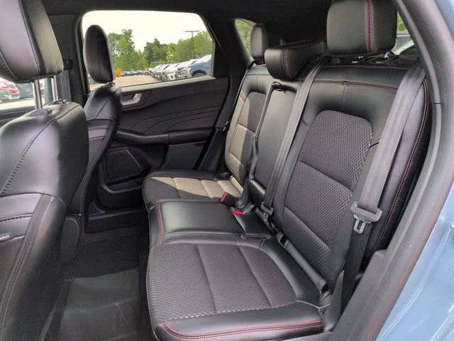 Certified 2024 Ford Escape ST-Line w/ Tech Pack #1 AWD/4WD image 24