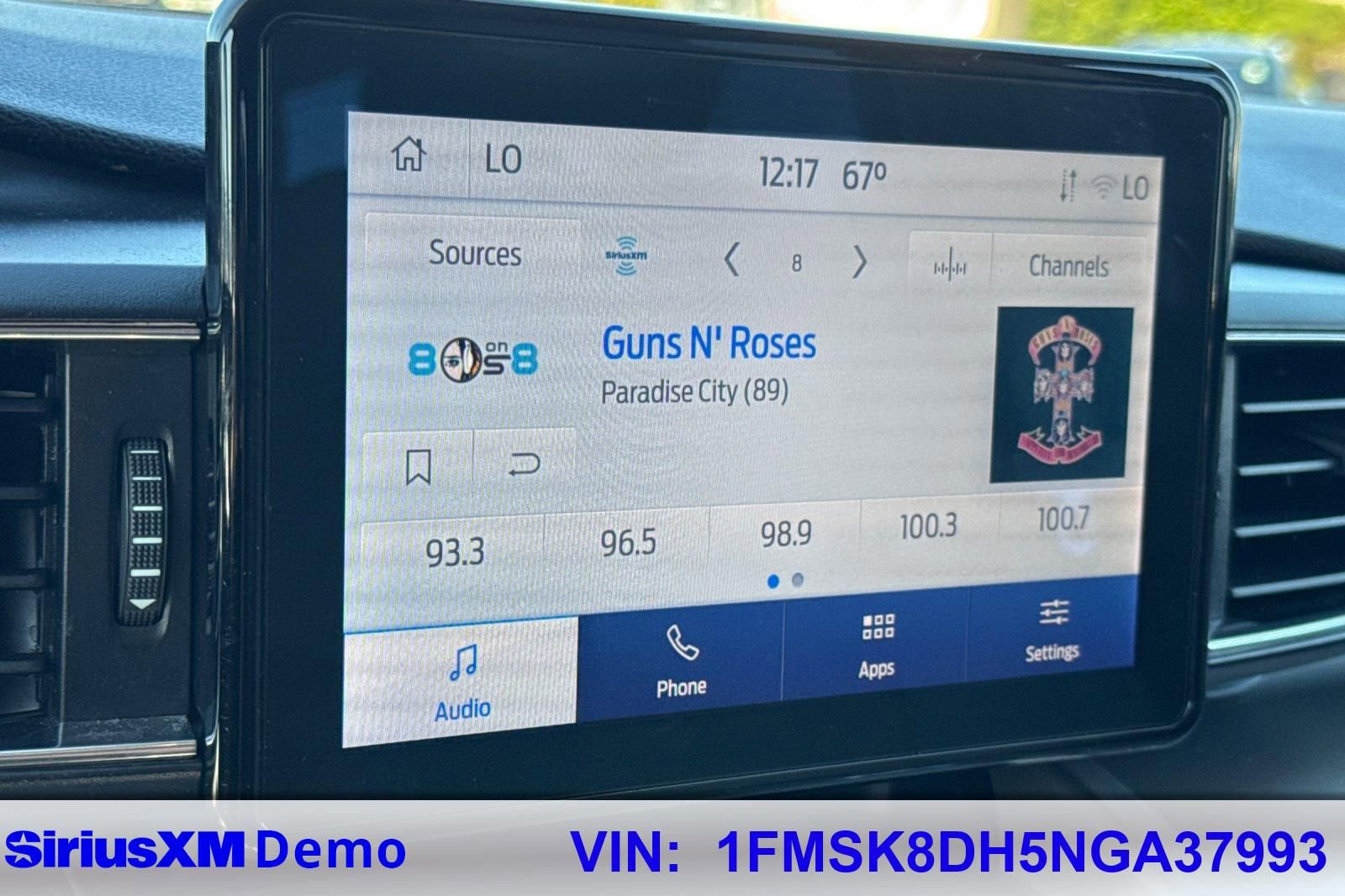 Certified 2022 Ford Explorer XLT w/ Equipment Group 202A image 32