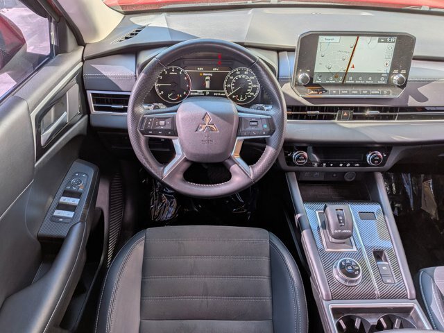 Used 2024 Mitsubishi Outlander SE FWD image 33