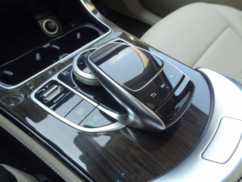 Used 2017 Mercedes-Benz GLC 300 4MATIC image 40