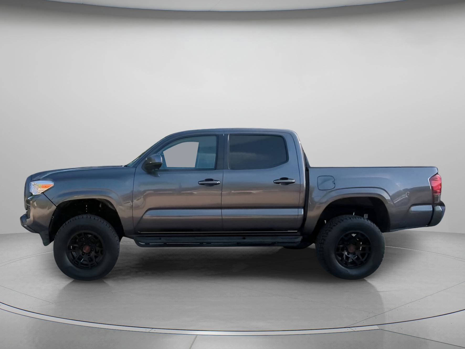 Used 2022 Toyota Tacoma SR RWD image 16