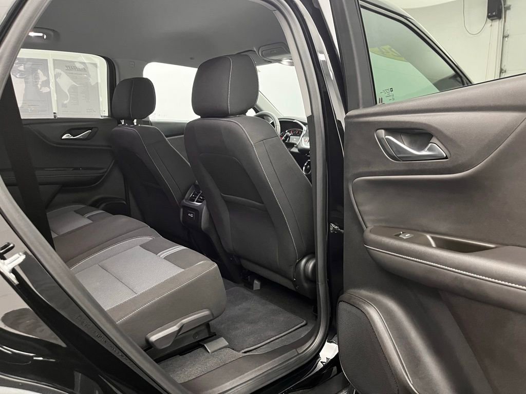 Used 2024 Chevrolet Blazer LT image 31