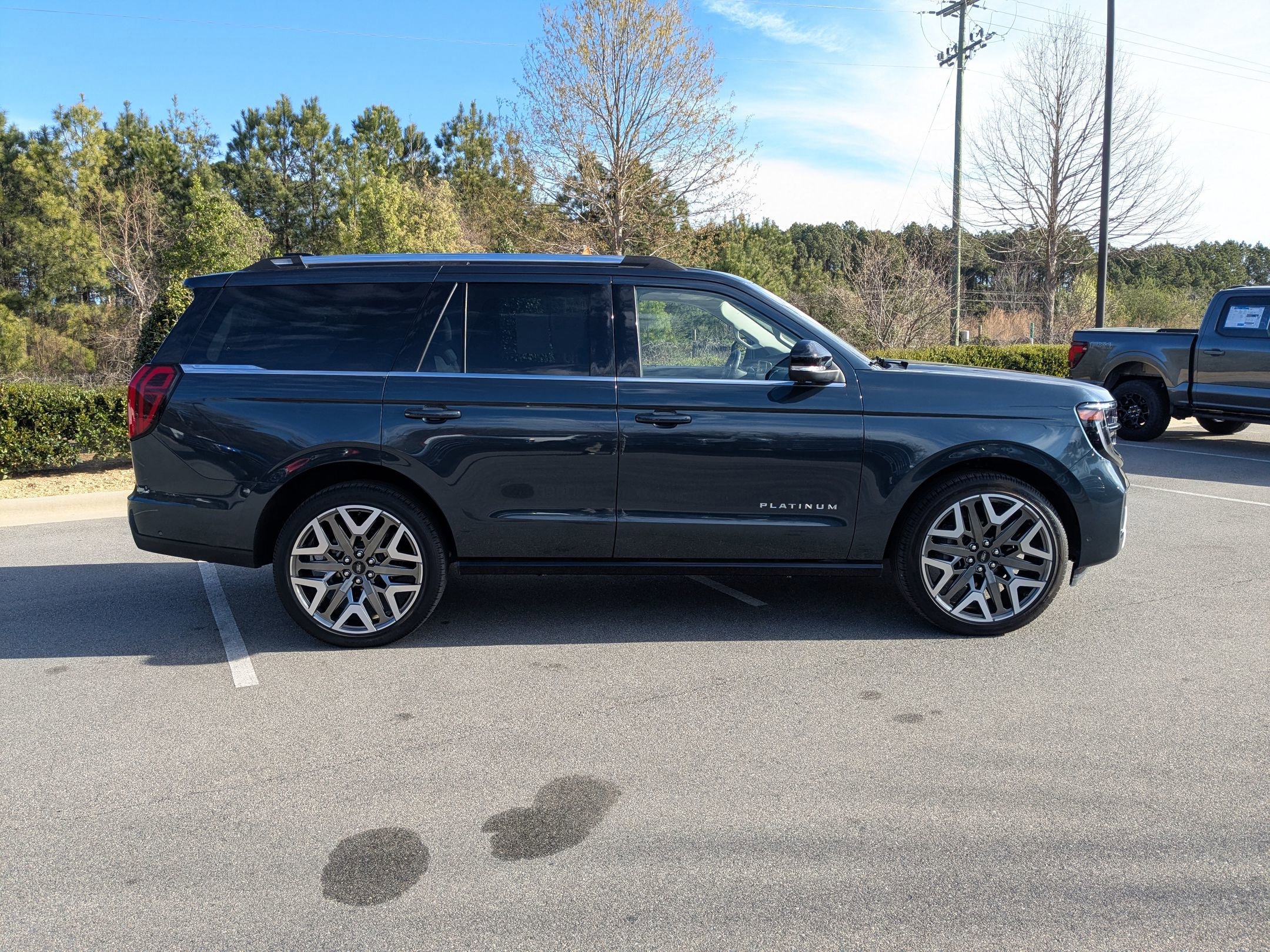 Certified 2025 Ford Expedition Platinum w/ Platinum Ultimate Package image 6