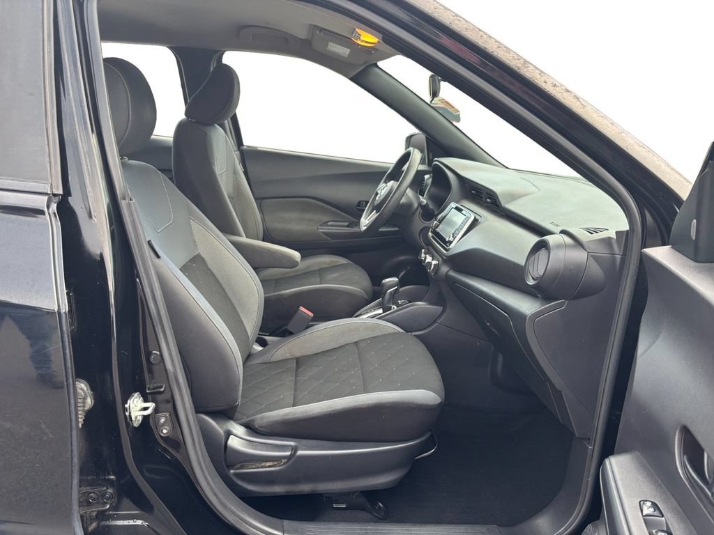 Used 2020 Nissan Kicks S FWD image 22