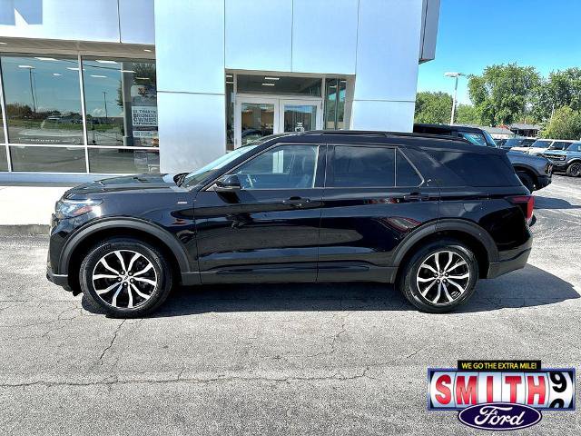 Certified 2026 Ford Explorer ST-Line AWD/4WD image 9