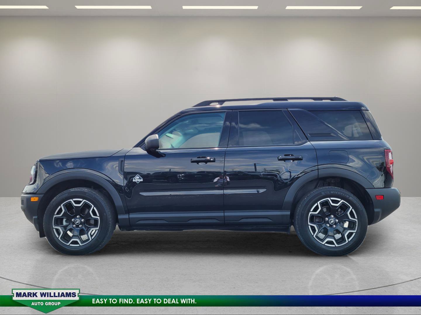 Certified 2025 Ford Bronco Sport Outer Banks w/ Outer Banks Tech Package+ AWD/4WD image 7