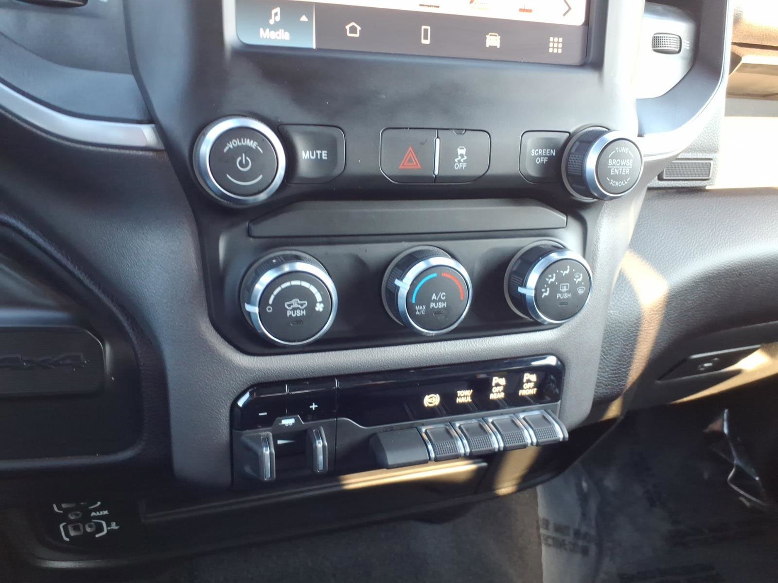 Used 2024 RAM 2500 Big Horn w/ Off Road Package image 20