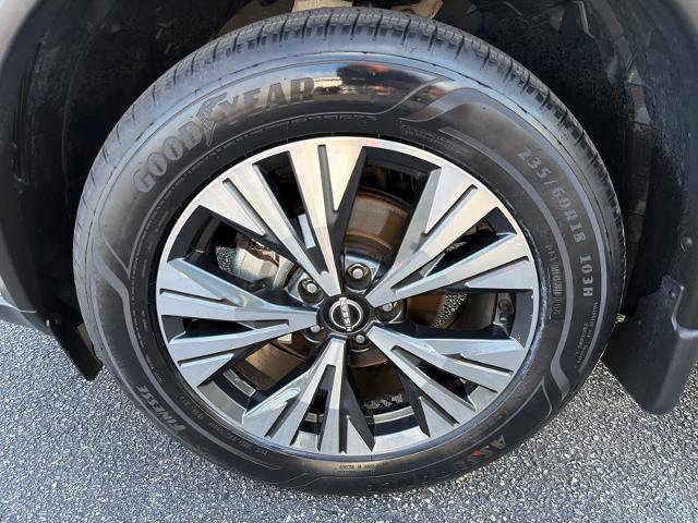 Used 2023 Nissan Rogue SV AWD/4WD image 24