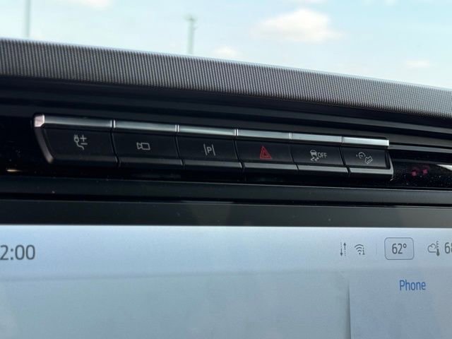 Certified 2022 Ford F150 Platinum w/ Equipment Group 701A High image 30