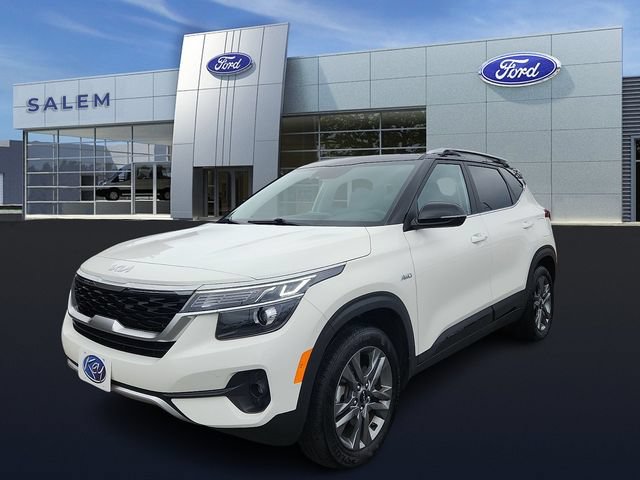 Used 2022 Kia Seltos S AWD/4WD image 6
