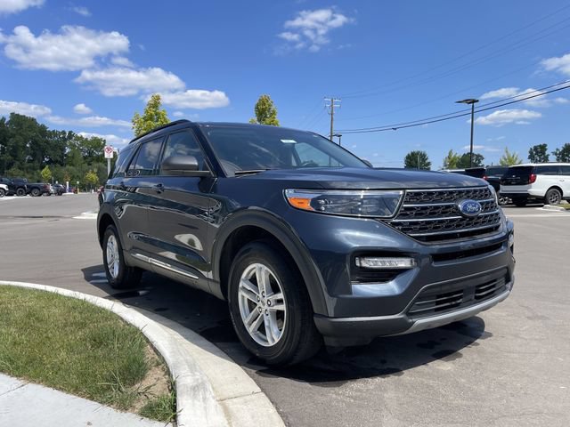Certified 2023 Ford Explorer XLT w/ Equipment Group 202A AWD/4WD image 7