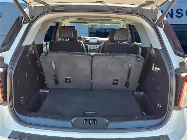 Certified 2022 Ford Explorer XLT w/ Equipment Group 202A image 17