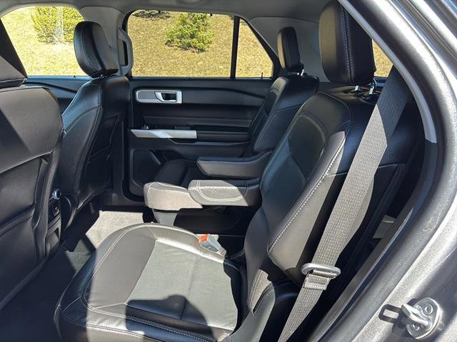 Certified 2022 Ford Explorer Limited w/ Equipment Group 301A image 15