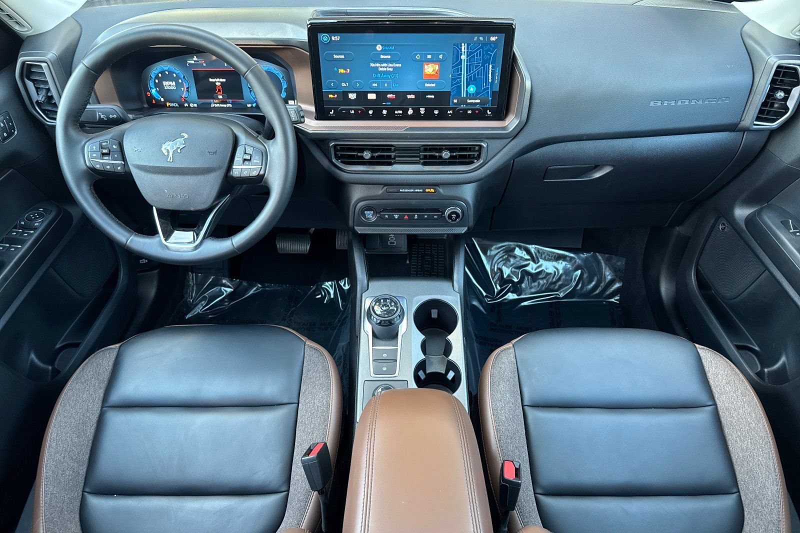 Certified 2025 Ford Bronco Sport Outer Banks w/ Outer Banks Tech Package+ AWD/4WD image 14