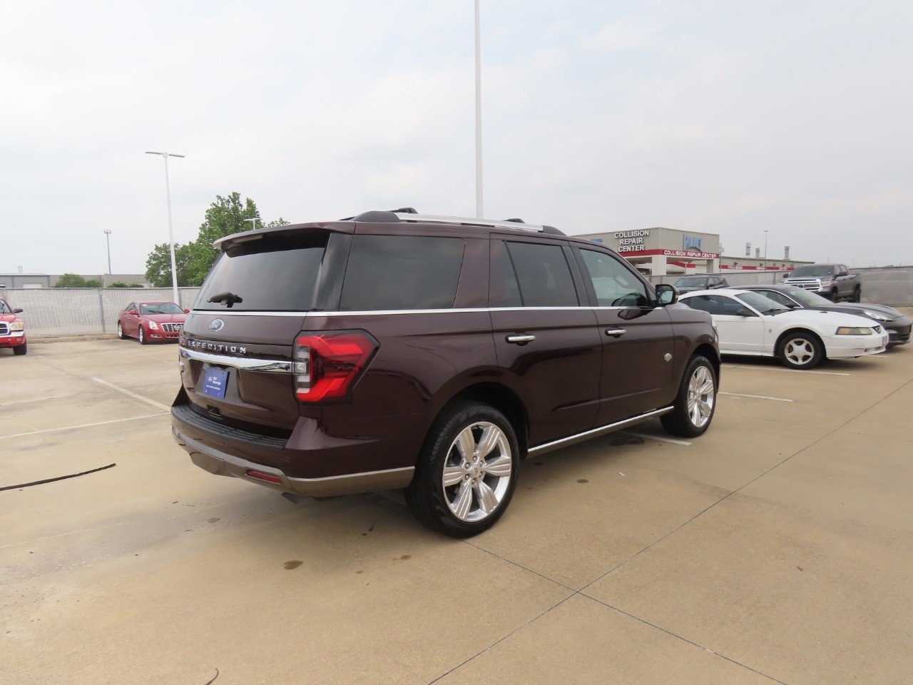 Certified 2024 Ford Expedition King Ranch RWD image 9