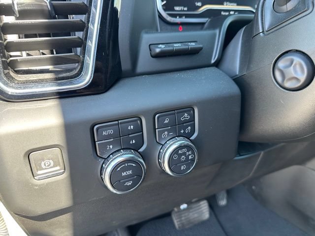 Used 2024 GMC Sierra 1500 Denali w/ Denali Reserve Package AWD/4WD image 16